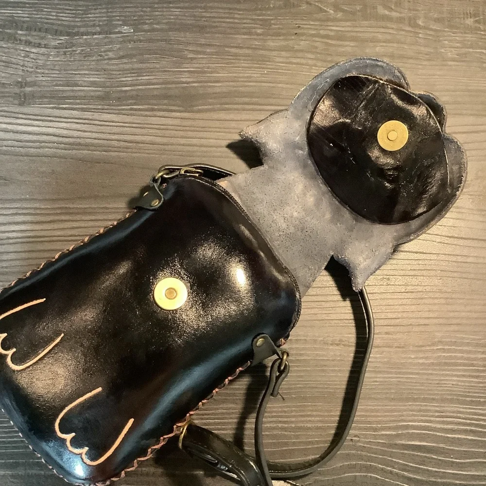 Black Cat Leather Crossbody Bag - Picture 11 of 15